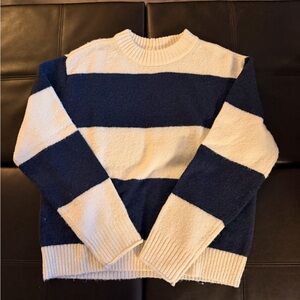American Eagle Outfitters Navy and Cream Crewneck Sweater